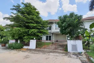 ขายบ้านเดี่ยว ม.ราชพฤกษ์-สุวินทวงศ์ ย่านมีนบุรี แปลงริมใน 62.5 ตรว. ฝั่งตรงข้ามบ้านเป็นสวนสาธารณะของหมู่บ้าน