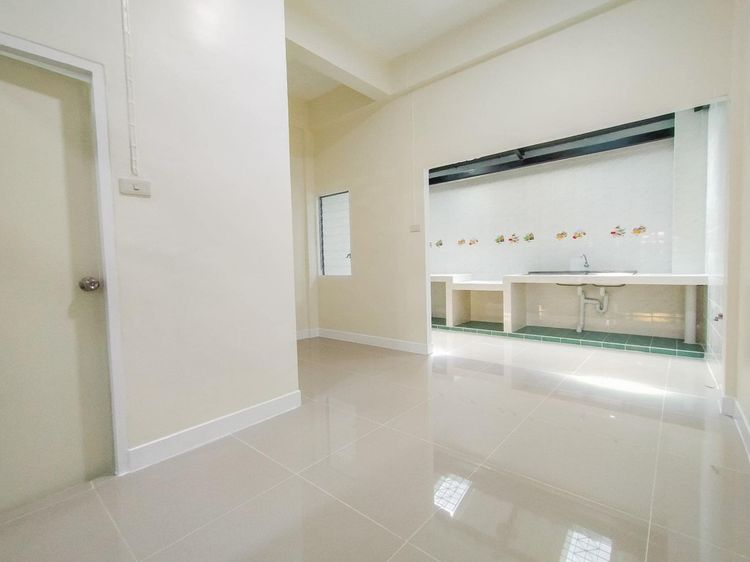 ขาย ทาวน์โฮม บ้านสวย หมู่บ้านรุ่งเรืองวิลล่า บางนา 74 ตรม 17.5 ตรว, ภาพที่ 4