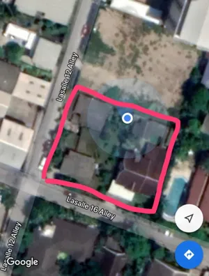 SBB233 ขายที่ดิน พร้อมบ้านใกล้ BTS แบริ่ง เนื้อที่ดิน 351 ตร.ว. ที่ดินแปลงมุม หน้าบ้านทิศใต้ ใกล้ รถไฟฟ้า BTS สถานี Bearing ประมาณ 600 เมตร ขาย  55,900,000 บาท