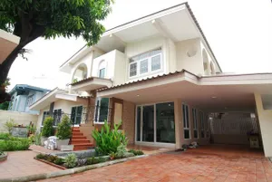 ขายบ้านเดี่ยว 2 ชั้น 100 ตรว พหลโยธิน8 ซอยสายลม ย่านอารีย์  สะพานควาย อินทามระ ใกล้ BTS อารีย์ และ BTS สะพานควาย