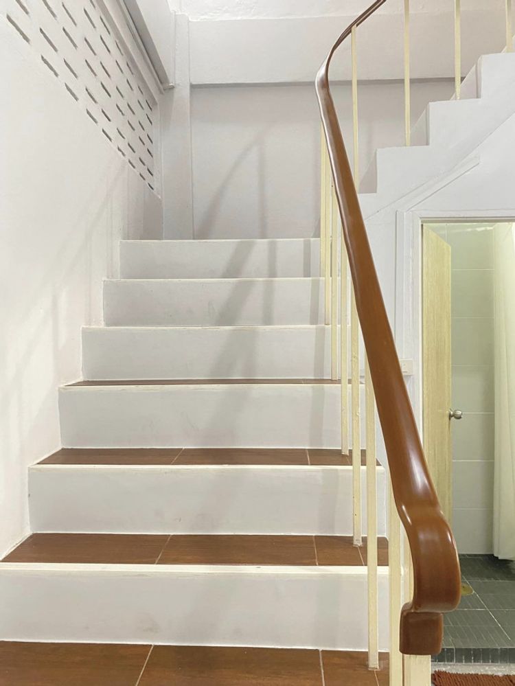 ขาย ทาวน์โฮม ขายทาวน์เฮาส์ 3.5 ชั้น ซอยประชาชื่น 25 เดินเข้าซอยเพียง 17, ภาพที่ 4