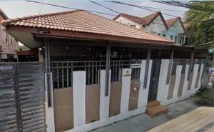 ให้เช่าบ้านเดี่ยวชั้นเดียว ลาดปลาเค้า 72 เขตบางเขน ใกล้ม.เกษตร มีพื้นที่กว้างขวางรอบตัวบ้าน (N1-N2667)