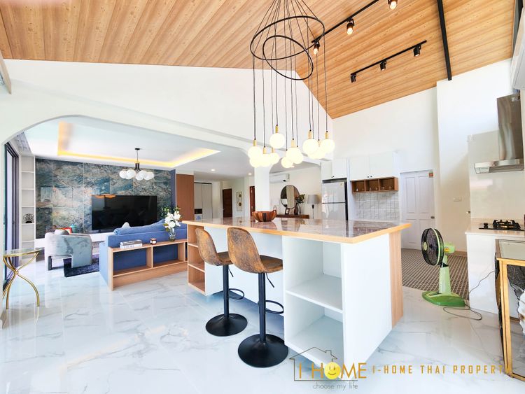 CSS101627 ขาย   Pool villa 2 ชั้น   มี 5 ห้องนอน  6 ห้องน้ำ   1 พื้นที่, ภาพที่ 4