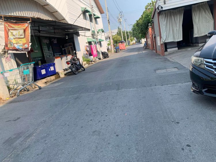ขายที่ดิน ถนนศรีนครินทร์ เนื้อที่ 160 ตารางวา, ภาพที่ 4