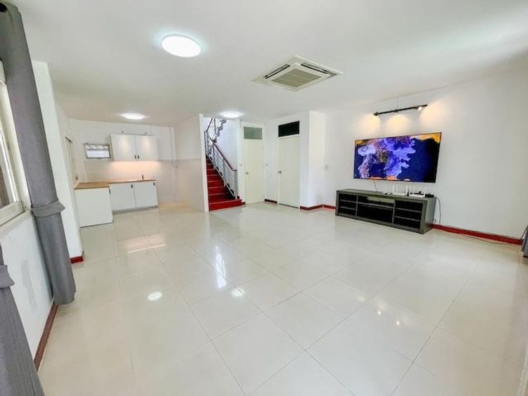 PO880 ให้เช่า บ้านเดี่ยว 2 ชั้น ซอยรามอินทรา 42 ใกล้รถไฟฟ้าสถานี, ภาพที่ 4