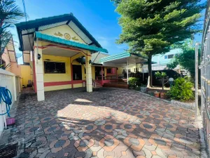 ขายบ้านเดี่ยวหมู่บ้านแสงจันทร์ฉาย ตำบลเขาทราย อำเภอทับคล้อ พิจิตร