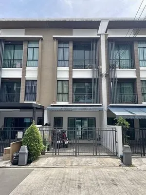 PDJ06 ให้เช่า ทาวน์โฮม 3 ชั้น บ้านกลางเมือง นวมินทร์ 42 BAAN KLANG MUANG NAWAMIN 42 เหมาะอยู่อาศัย