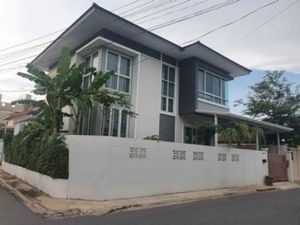 ให้เช่าบ้านเดี่ยว 2 ชั้น หลังมุม เนื้อที่ 50 ตร.วา เฟอร์นิเจอร์ครบพร้อมเข้าอยู่ ซอยเสรีไทย 26 ย่านรามคำแหง ใกล้สำนักงานเขตบึงกุ่ม