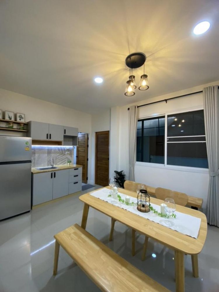 ให้เช่าบ้านแฝด 2 ชั้น ใจกลางซอยรัชดา 42 บ้านสวยน่าอยู่ เฟอร์นิเจอร์ครบ , ภาพที่ 4