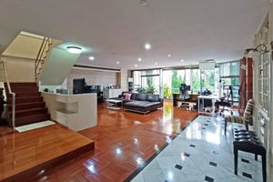 ขายคอนโด พื้นที่ 410 ตร.ม.แบบDuplex Penthouse โครงการ พรีเมียร์ สุขุมวิท 24 ใกล้ BTS พร้อมพงษ์