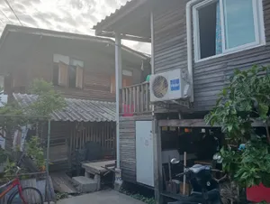 ขายที่ดิน 52 ตร.ว. พร้อมบ้าน 2 ชั้น 2 หลัง ซอยงามวงศ์วาน 23 อ.เมืองนนทบุรี (เจ้าของขายเองคะ)