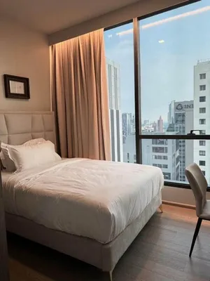 Celes Asoke spacious peaceful safe 38th floor BTS Asoke