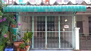 ขายทาวน์โฮม โซนอมตะนิคมชลบุรี หมู่บ้านแฟมิลี่ ปาร์ค นาป่า
