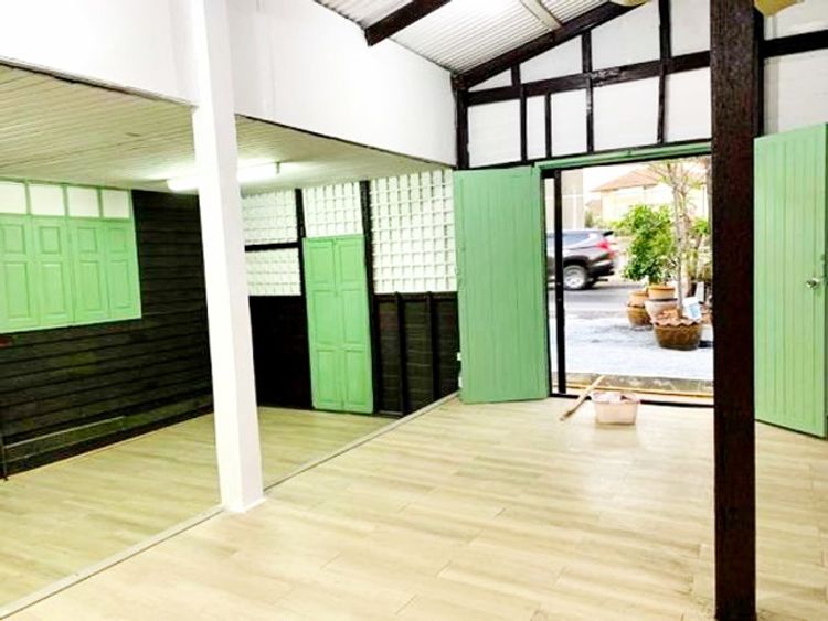 เซ็นทรัล ปิ่นเกล้า 2กม. MRT บางยี่ขัน 2.5 กม. ให้เช่าบ้านไม้ ชั้นเดียว , ภาพที่ 4