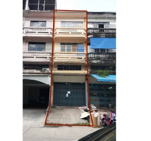 ให้เช่า ตึกแถว 3 ชั้นครึ่ง หมู่บ้านขุมทองเพชรเกษม ใกล้ MRT หลักสอง