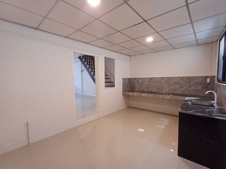 ทาวน์เฮ้าส์รีโนเวท หมู่บ้านร่มรื่นวิลล์1 บางกรวย, ภาพที่ 4