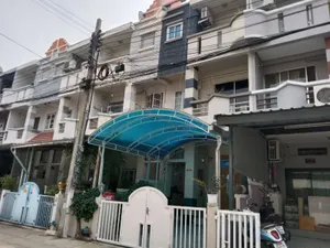 ให้เช่าทาวน์โฮม  แฮปปี้แลนด์วิว ลาซาล32   Tel.088.818.1859