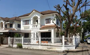 ให้เช่าบ้านเดี่ยว 2ชั้น ในหมู่บ้านพุดตาน เพชรเกษม 81 บ้านหัวมุม