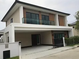 N4883 ให้เช่าบ้านเดี่ยว เซนโทร ชัยพฤกษ์-แจ้งวัฒนะ 2 มี 5 ห้องนอน 6 ห้องน้ำ
