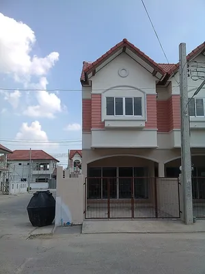 ให้เช่าบ้านทาวน์เฮ้าส์ 2 ชั้น ราคาถูก 24 ตรว.พร้อมเข้าอยู่ได้ทันที
