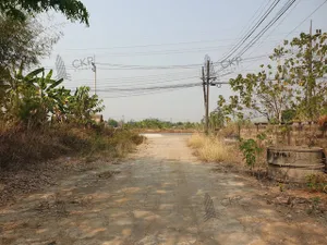ขาย ที่ดินเปล่า ติดถนน ขนาด 112 ตร.วา เดินทางสะดวก ไม่ไกลจากด่านพรมแดน