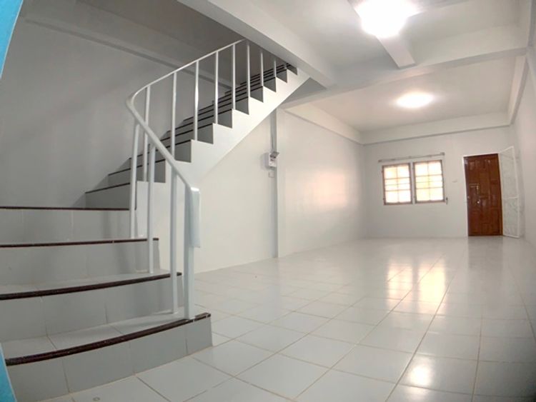 โรบินสัน จันทบุรี ขาย-เช่าทาวน์เฮ้าส์ 2 ชั้น บนไพรม์โลเคชั่น 24ตรว. , ภาพที่ 4