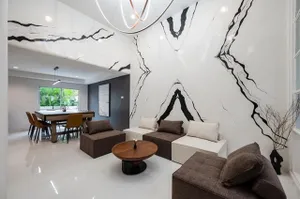 ขาย Luxury pool villa townhome  ติดรถไฟฟ้ารัชดา -ลาดพร้าว 5 นาทีถึงจตุจักร เซ็นทรัลลาดพร้าว