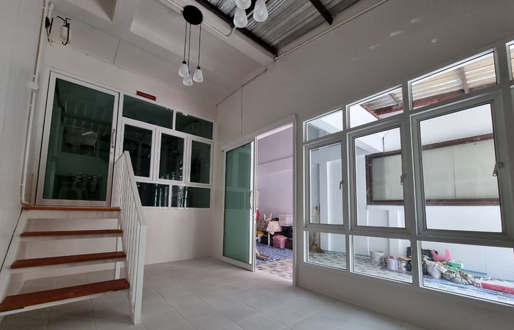 ขาย 🏠 ทาวน์เฮ้าส์ 3 ชั้น เคหะห้าแยกปากเกร็ด (เคหะชุมชนนนทบุรี 1) 5, ภาพที่ 4