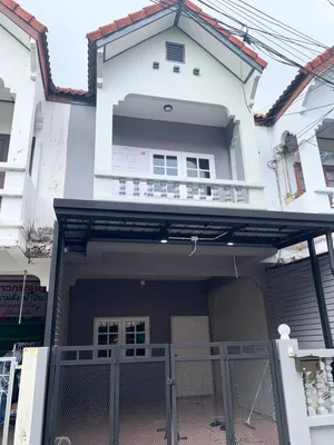 ขายบ้านเลิศอุบล วัชรพล ถนนร่วมมิตรพัฒนา / ทาวน์เฮ้าส์ 2 ชั้นราคาถูกมาก