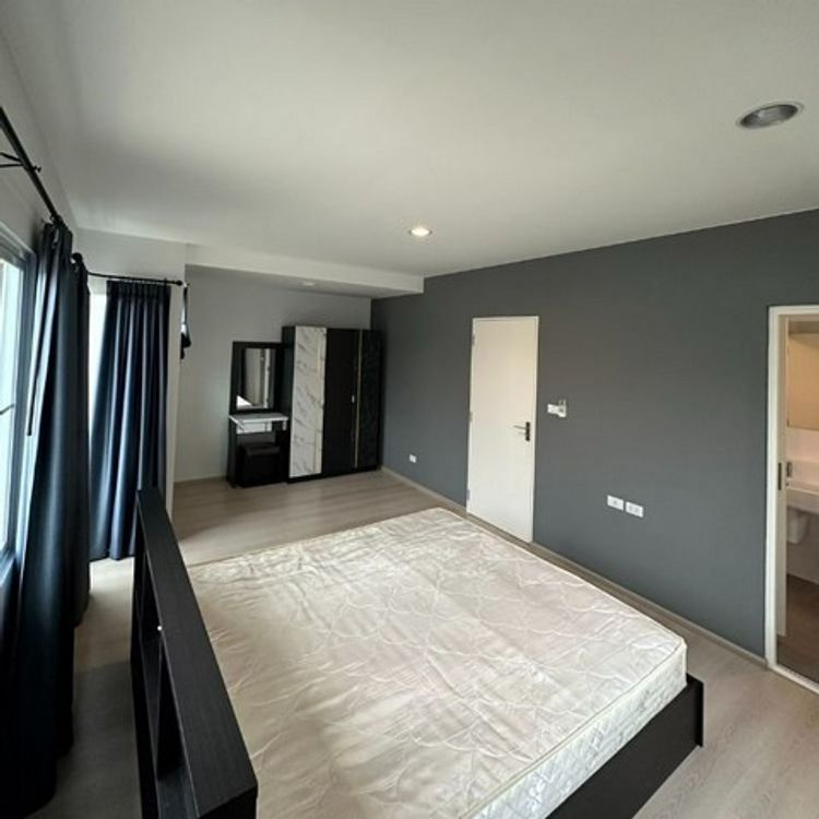ให้เช่าบ้านเดี่ยวหมู่บ้าน Villaggio ประชาอุทิศ90 ใกล้ Big Cประชาอุทิศ  , ภาพที่ 4