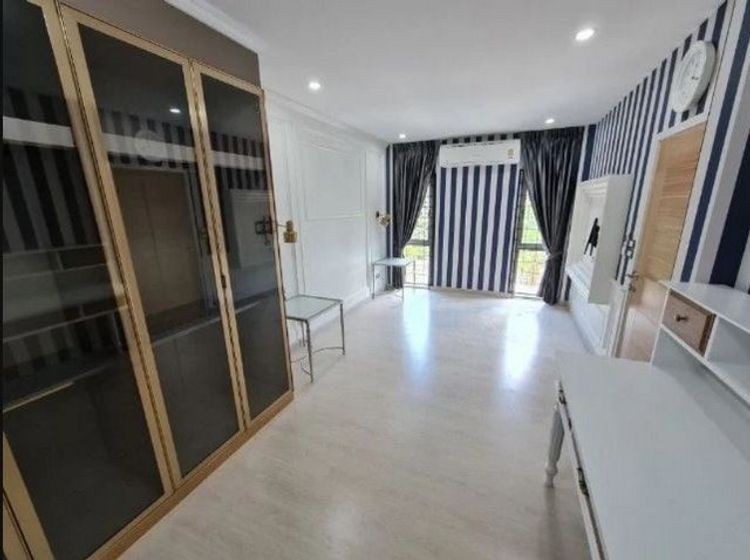 ขายบ้านลาดพร้าวซอย 1 (ซอยยูเนี่ยนมอลล์) 5 ห้องนอน 5 ห้องน้ำ, ภาพที่ 4