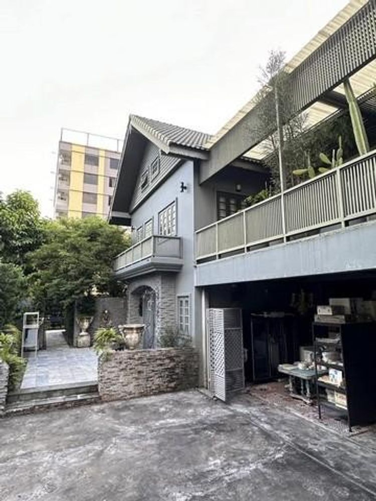 PT12 ขาย บ้านหลังใหญ่ ที่ดิน 198 ตรว. โซนสุทธิสารวินิจฉัย ซอยอินทามระ22, ภาพที่ 4