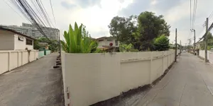 ด่วน! ขายบ้านพร้อมที่ดิน ในซอย มิตรอนันต์
