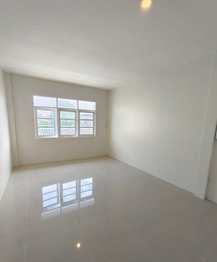 ทาวน์โฮม 2 ชั้น รีโนเวทสไตล์ Minimal-Cozy  เจ้าของขายเอง, ภาพที่ 4
