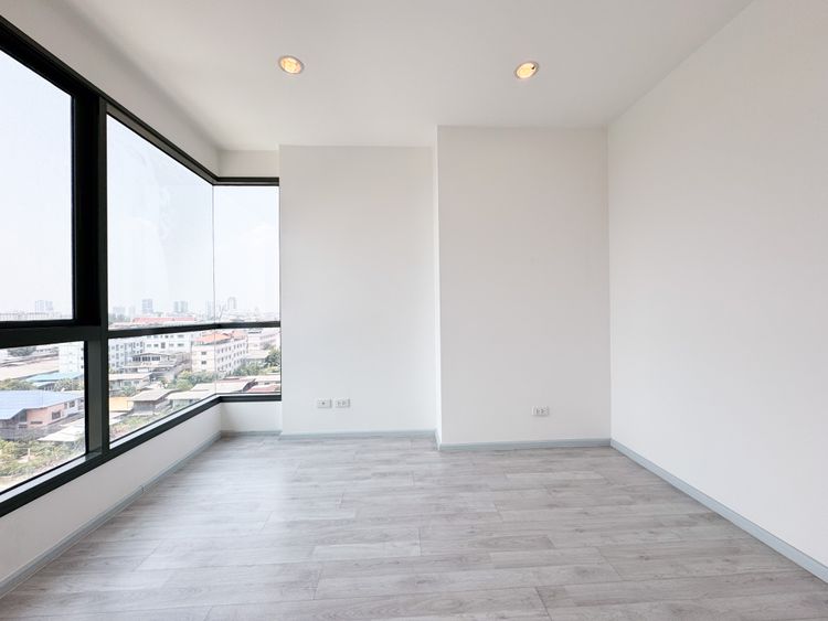 ขายด่วน ห้องหัวมุม ไม่เคยเข้าอยู่ สภาพป้ายแดง / Flash sale Corner Unit,, ภาพที่ 4