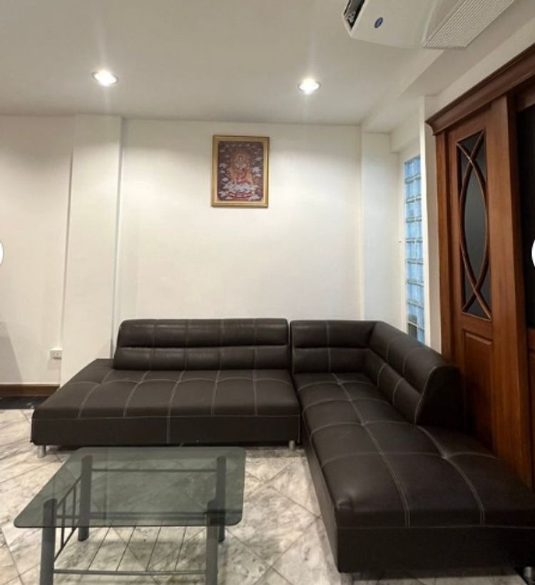 ให้เช่าทาวน์โฮม 3 ชั้น ซอยบรมราชชนนี4 ใกล้เซนทรัลปิ่นเกล้า มี 3 นอน 4, ภาพที่ 4