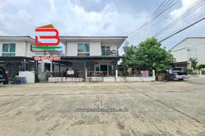 บ้านเดี่ยว หมู่บ้าน ประภาทรัพย์ รามอินทรา-หทัยราษฎร์ เนื้อที่ 50.5 ตรว ซอยหทัยราษฎร์ 39 ถนนหทัยราษฎร์ แขวงสามวาตะวันตก เขตคลองสามวา กรุงเทพมหานคร