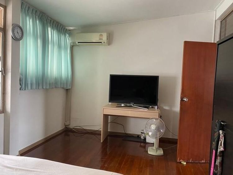 C4481 ให้เช่าและขายบ้านเดี่ยว 2 ชั้น หมู่บ้านสวนเจริญใจ ซอยเอกมัย12, ภาพที่ 4