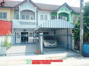 ขาย ทาวน์โฮม หมู่บ้านพรทวี วิลล่า 4  ซอยทวีวัฒนา 19/1 เขตทวีวัฒนา 