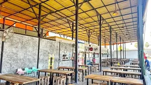 เดิมเป็นร้านหมูกะทะ 200ตรว. ปล่อยเช่า-เซ้ง คลอง5-7 628ตรม. โฮมโปร ลำลูกกา ทำเลดีมาก 4น้ำ 6แอร์ จอดรถได้หลายคัน