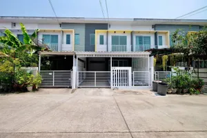 ขาย หมู่บ้าน เดอะคอนเน็ค9 เกษตร-นวมินทร์ #ทาวน์เฮาส์รีโนเวทใหม่ พร้อมเข้าอยู่ พร้อมเสริฟจ้า 🚩ขนาดพื้นที่ : 21 ตรว.  3 นอน 2 น้ำ