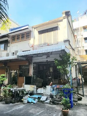 ให้เช่า บ้าน ตึกแถว สาทร เจริญกรุง 44 ใกล้โรงแรมแชงกรีล่า 2 ชั้นครึ่ง ห้องมุม 100 ตรม. 11 ตรว. 