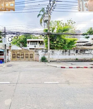 ช่องนนทรี เซ็นทรัล พระราม 3 1.5 กม. 5นอน BTS เซนต์หลุยส์ โลตัส ให้เช่าร้านอาหาร บ้าน 2 ชั้น คาเฟ่ 40ตรว. 220ตรม. ไม่เคยอยู่ ติดถนนใหญ่ 