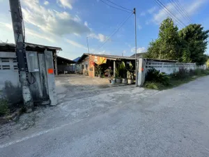 ขาย ที่ดินพร้อมสิ่งปลูกสร้าง บ้านพักอาศัยตึกชั้นเดียว ต.ห้างฉัตร อ.ห้างฉัตร จ.ลำปาง  PAP5-0582