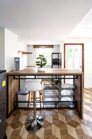 ให้เช่าบ้านทาวน์โฮมหรู 4.5 ชั้นพร้อมสระว่ายน้ำส่วนตัว Luxury pool villa Townhome โครงการบุษราคัมเพลส Busarakum place ซอยวิภาวดี 20