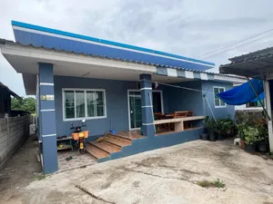 ด่วน ขาย บ้านสร้างใหม่พร้อมที่ดิน ภบท.5 ประมาณ 1 งาน แถววัดศรีโยธิน ต.หนองปลิง อ.เมืองกำแพงเพชร จ.กำแพงเพชร