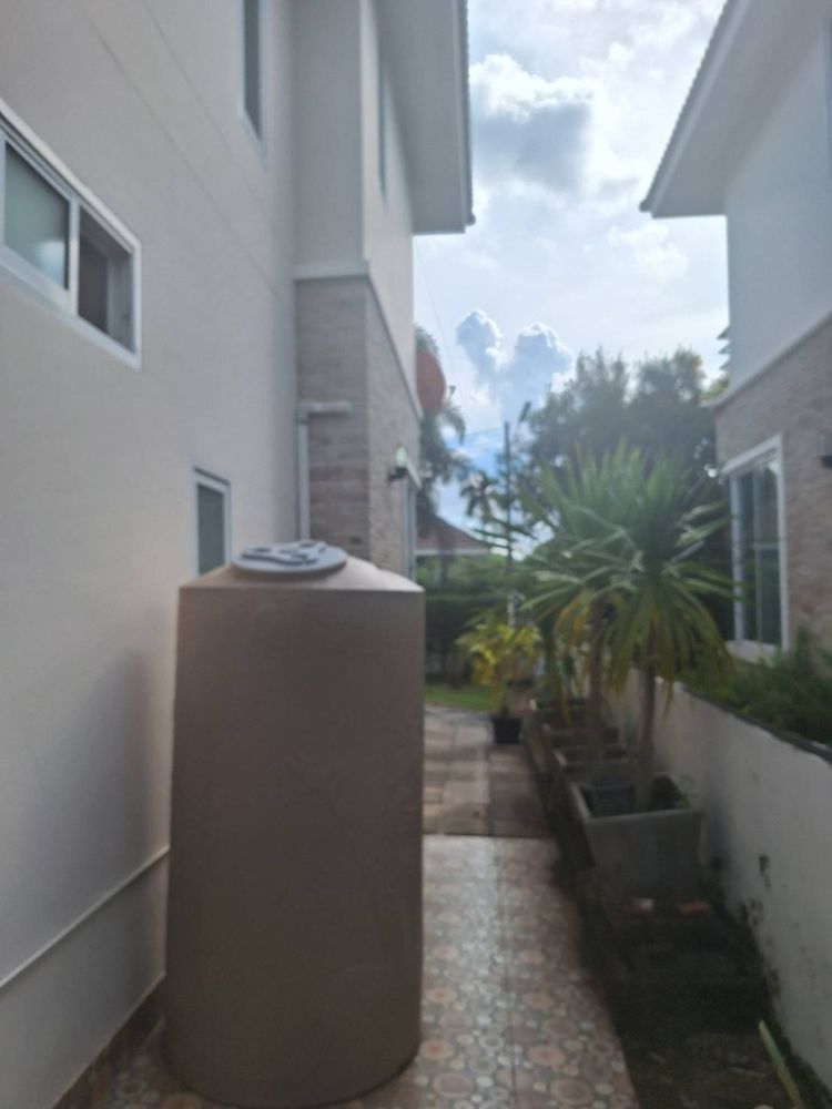 บ้านสองชั้นในคอมเพล็กซ์, ภาพที่ 4