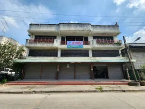 ขายตึกแถว อาคารพาณิชย์ 3 คูหา 2 ชั้นครึ่ง พร้อมโกดังด้านหลังขนาด 210 ตร.ว. ใกล้วัดแก่งคอย สระบุรี