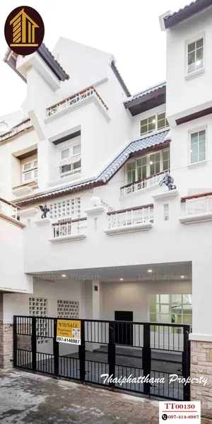  ขายและให้เช่า ทาวน์โฮม Luxury pool villa townhome  บุษราคัมเพลส ติดรถไฟฟ้ารัชดา -ล้าดพร้าว