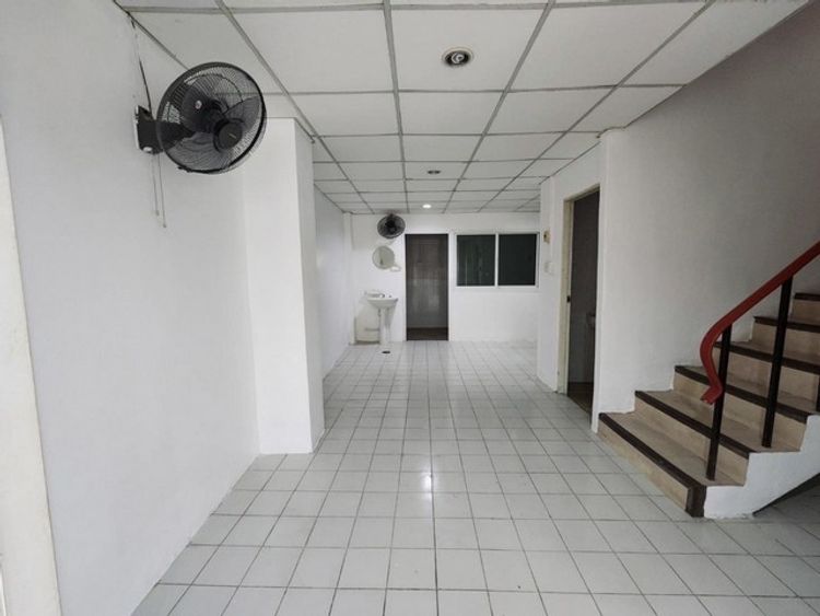 [C309]ให้เช่า 25 k ทาวน์โฮม 3 ชั้น สุขุมวิท 66/1 เขตบางนา  ห่างจาก BTS , ภาพที่ 4